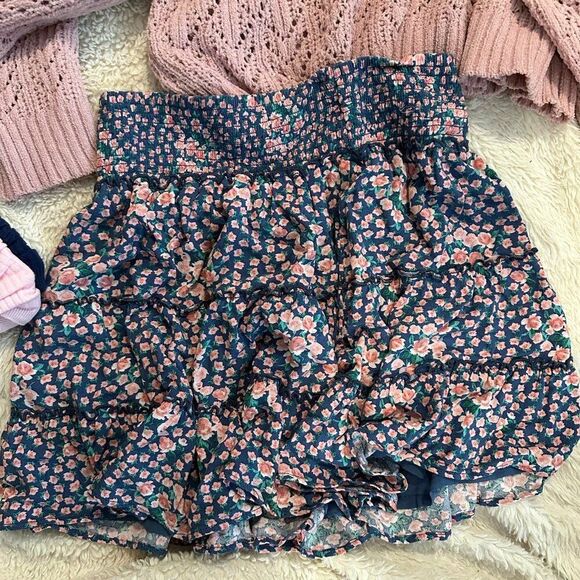 AE Floral Tiered Hem Mini Skirt Size Large NWOT - Picture 3 of 5